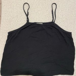 Universal Thread black tank top. Size small but runs large (I’m normally a M/L)
